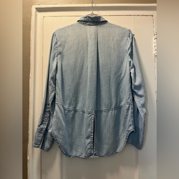 Cloth & Stone Chambray Blouse - Picture 2 of 4